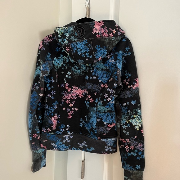 Lululemon scuba - Picture 2 of 4